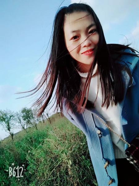 王婷婷.jpg